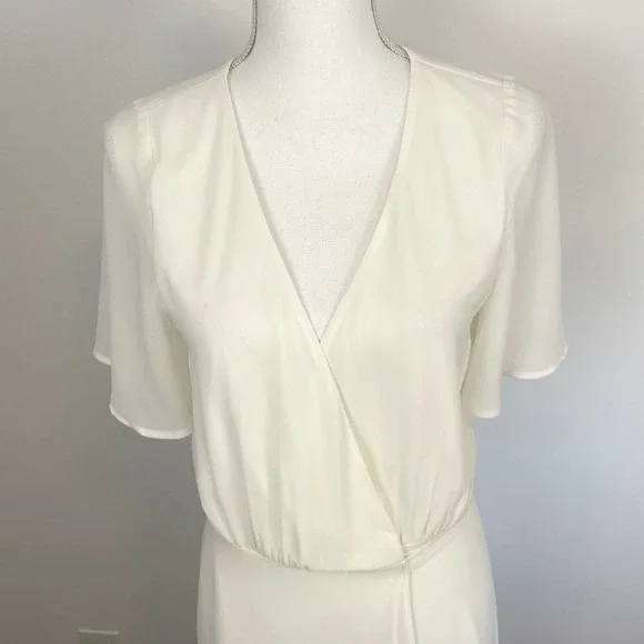 Show Me Your Mumu White Sophia Wrap Dress Size Medium New - Picture 4 of 16